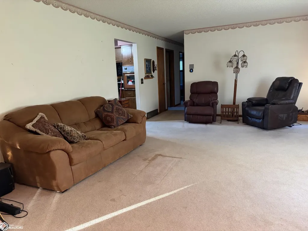 502 4th Street SW State Center IA 50247