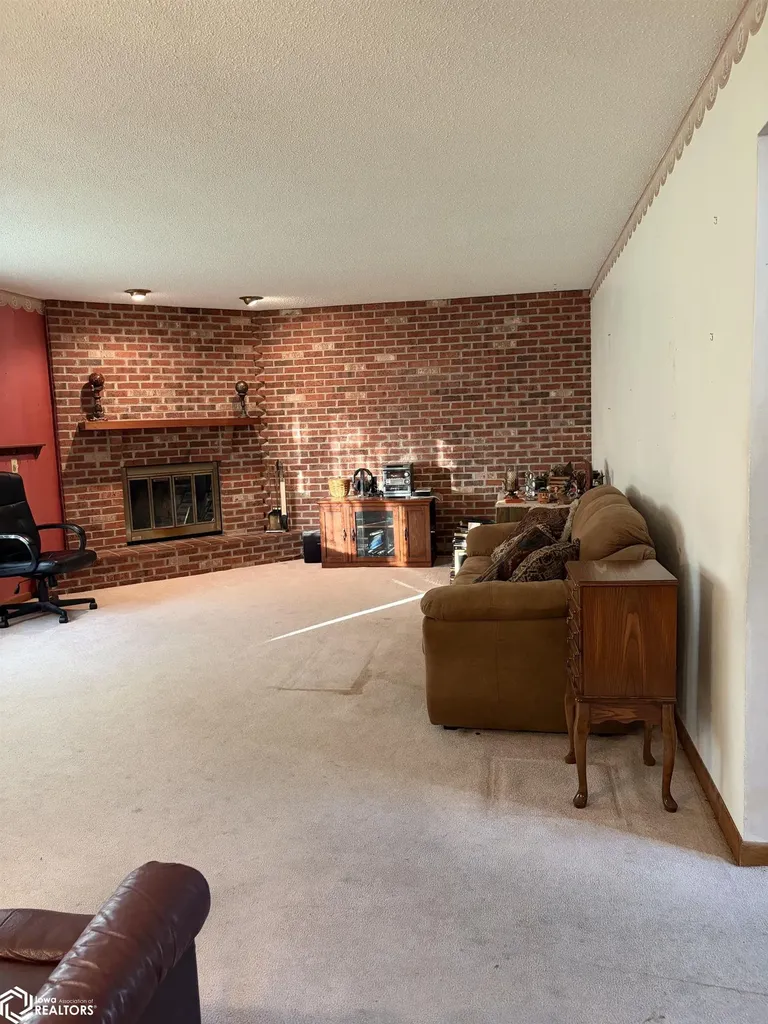 502 4th Street SW State Center IA 50247