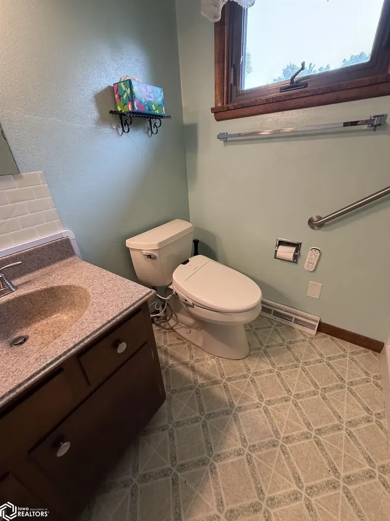 502 4th Street SW State Center IA 50247
