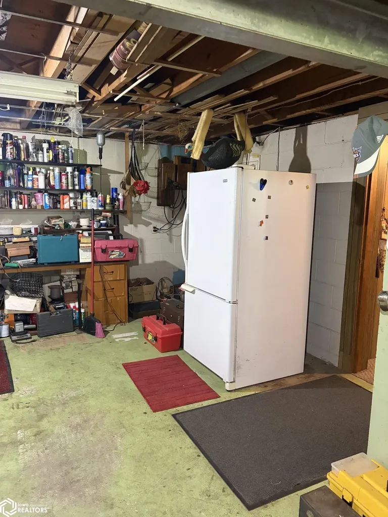 502 4th Street SW State Center IA 50247