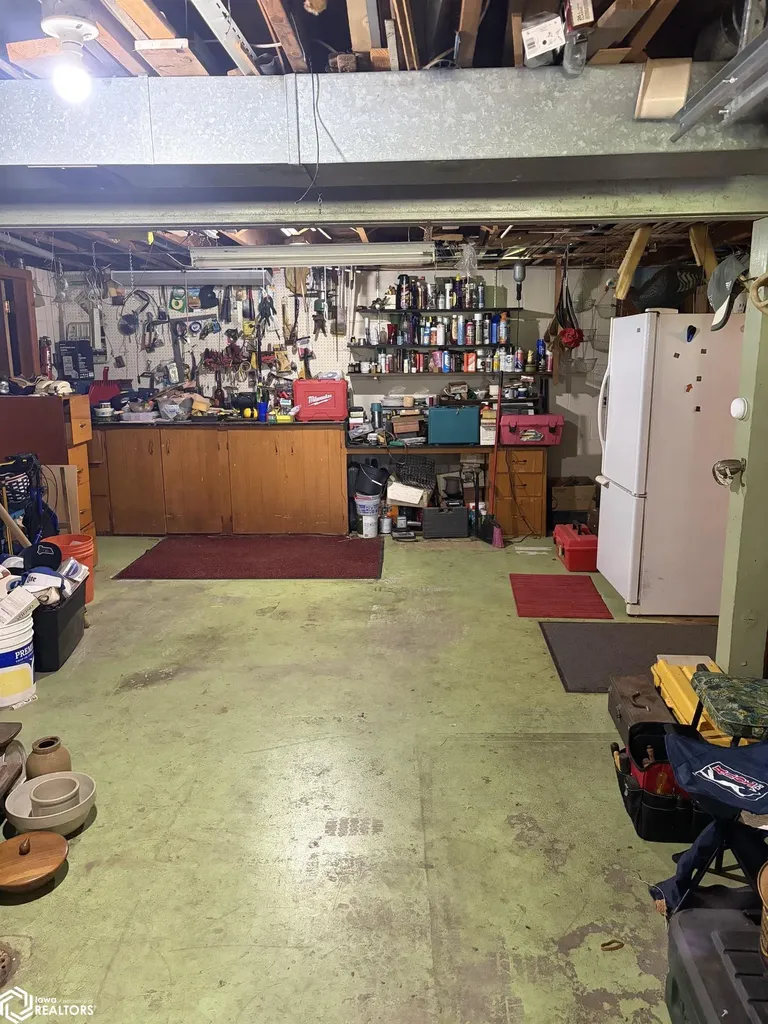 502 4th Street SW State Center IA 50247