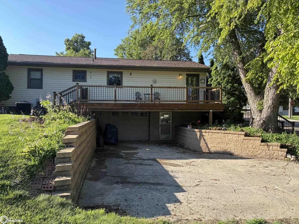 502 4th Street SW State Center IA 50247