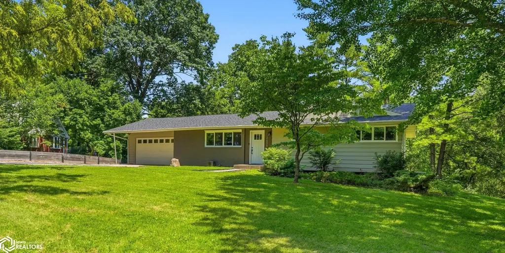 2606 Knollcrest Drive Burlington IA 52601