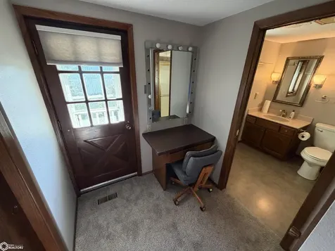 2811 Jackson Avenue Clarion IA 50525