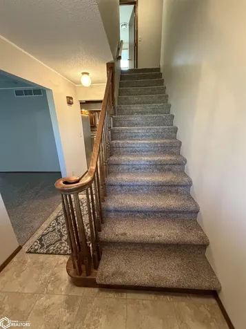 2811 Jackson Avenue Clarion IA 50525