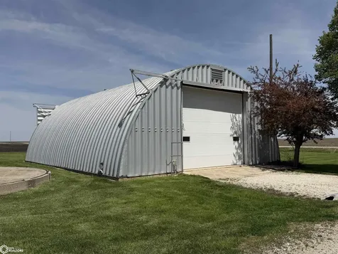 2811 Jackson Avenue Clarion IA 50525