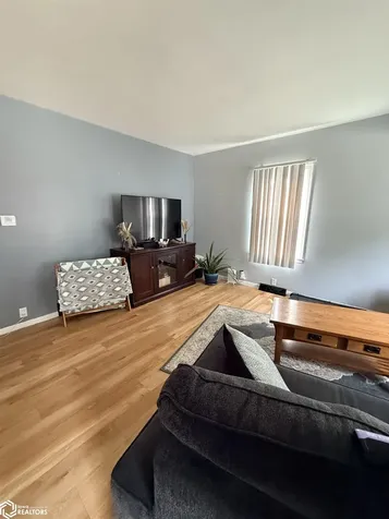 412 6th Street NE Belmond IA 50421