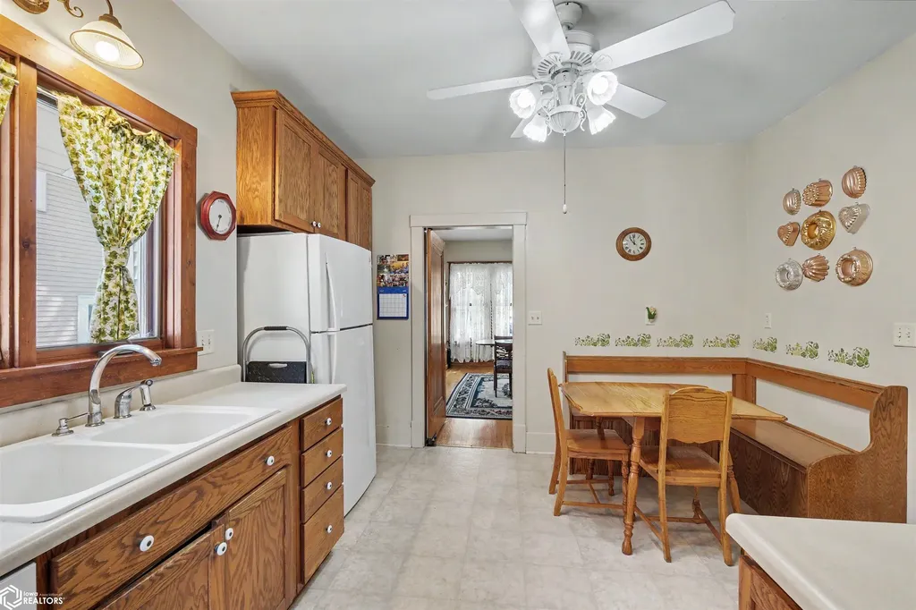 310 N 8th Street Marshalltown IA 50158