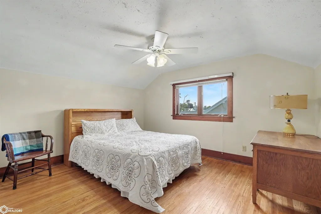 310 N 8th Street Marshalltown IA 50158