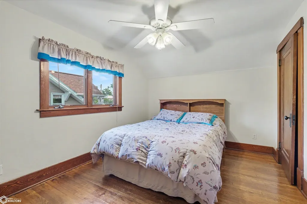 310 N 8th Street Marshalltown IA 50158