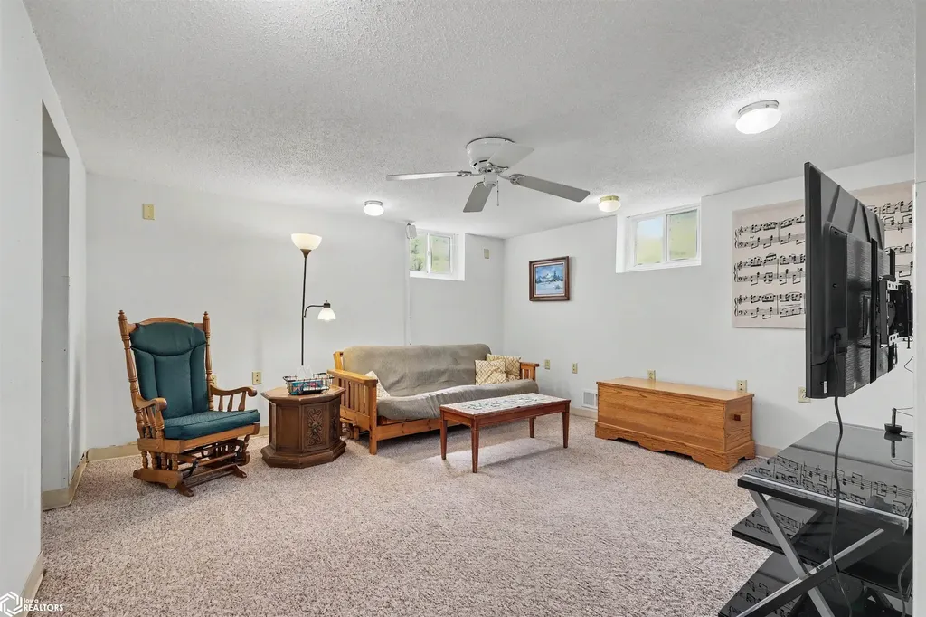 310 N 8th Street Marshalltown IA 50158