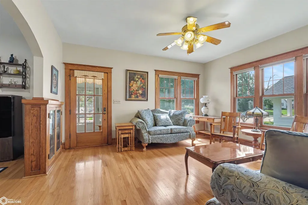 310 N 8th Street Marshalltown IA 50158