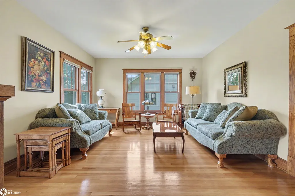 310 N 8th Street Marshalltown IA 50158