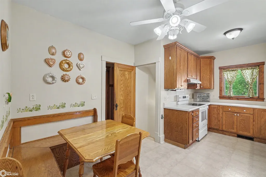 310 N 8th Street Marshalltown IA 50158