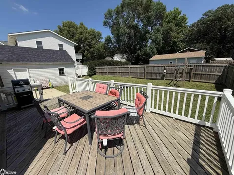 206 N 9th Street Clear Lake IA 50428