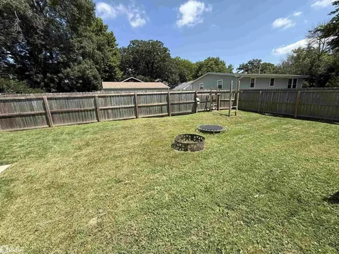 206 N 9th Street Clear Lake IA 50428