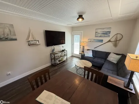 206 N 9th Street Clear Lake IA 50428