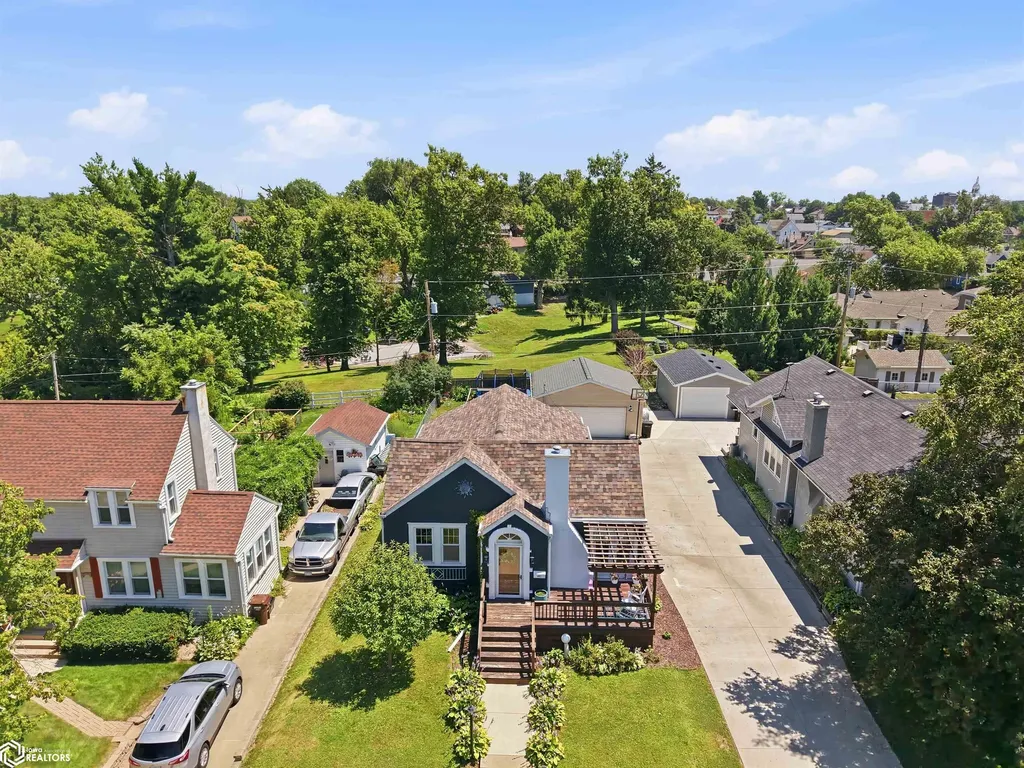 407 N 8th Street Marshalltown IA 50158