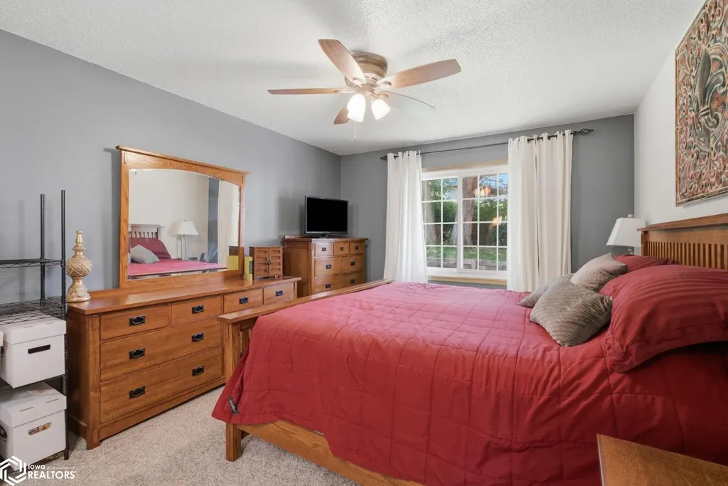 1988 Holiday Road Coralville IA 52241
