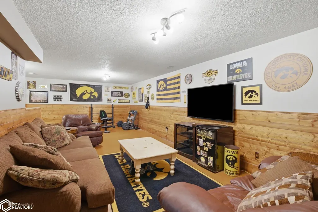 1988 Holiday Road Coralville IA 52241