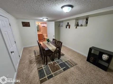 864 3rd Street NW Mason City IA 50401