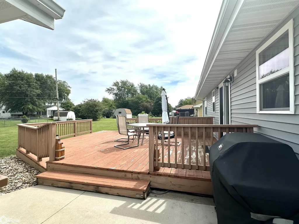 507 12th Avenue Grinnell IA 50112