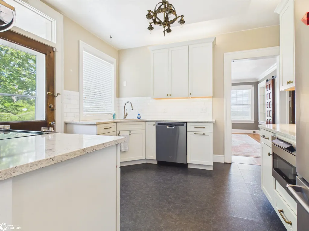 1111 Grand Avenue Keokuk IA 52632