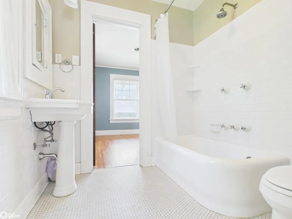 1111 Grand Avenue Keokuk IA 52632