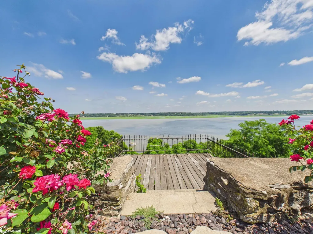 1111 Grand Avenue Keokuk IA 52632
