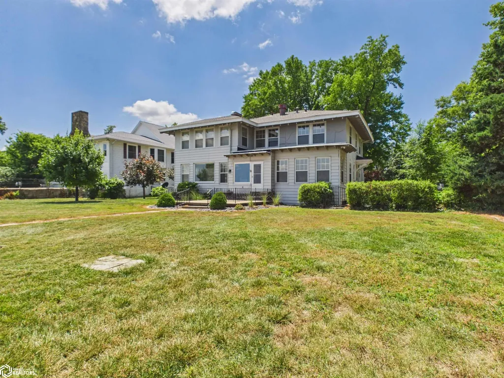 1111 Grand Avenue Keokuk IA 52632