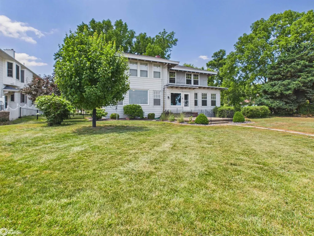 1111 Grand Avenue Keokuk IA 52632