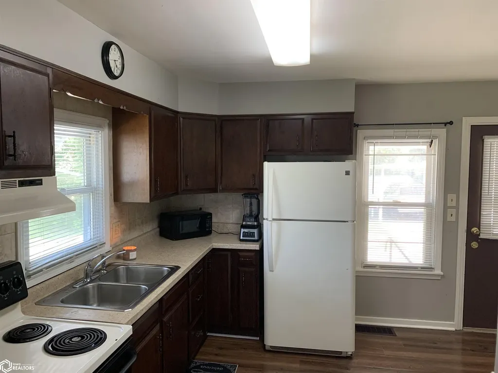 2004 Agency Street Burlington IA 52601