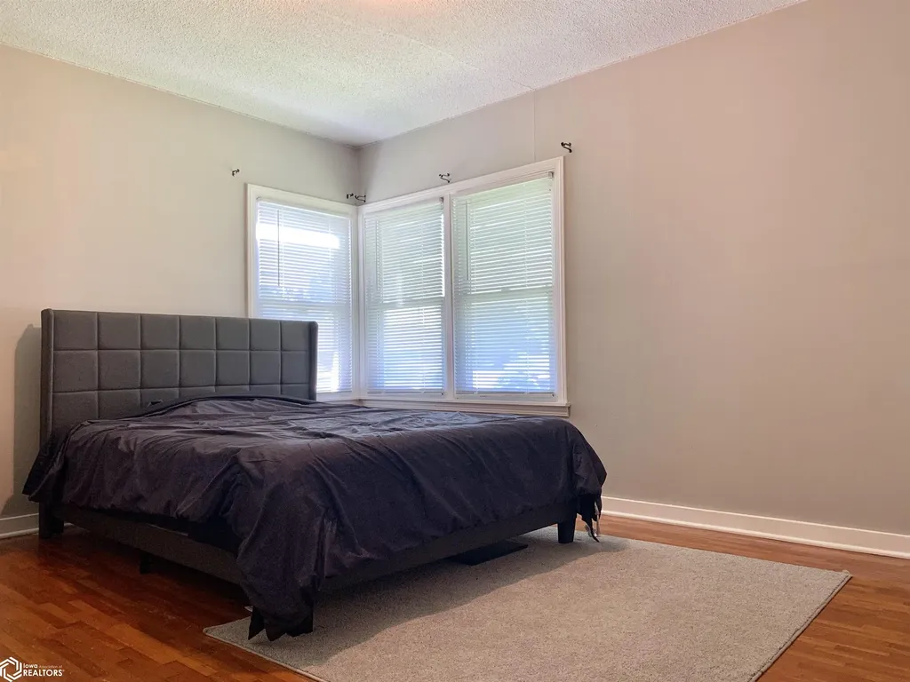 2004 Agency Street Burlington IA 52601