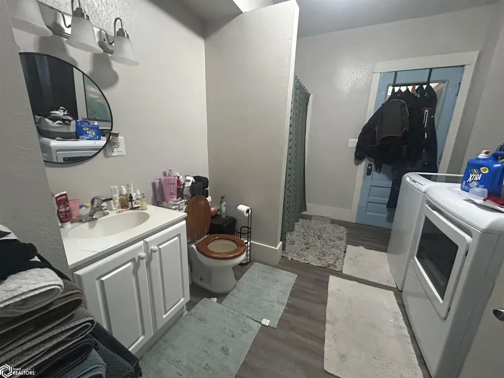 104 S 12th Street Marshalltown IA 50158