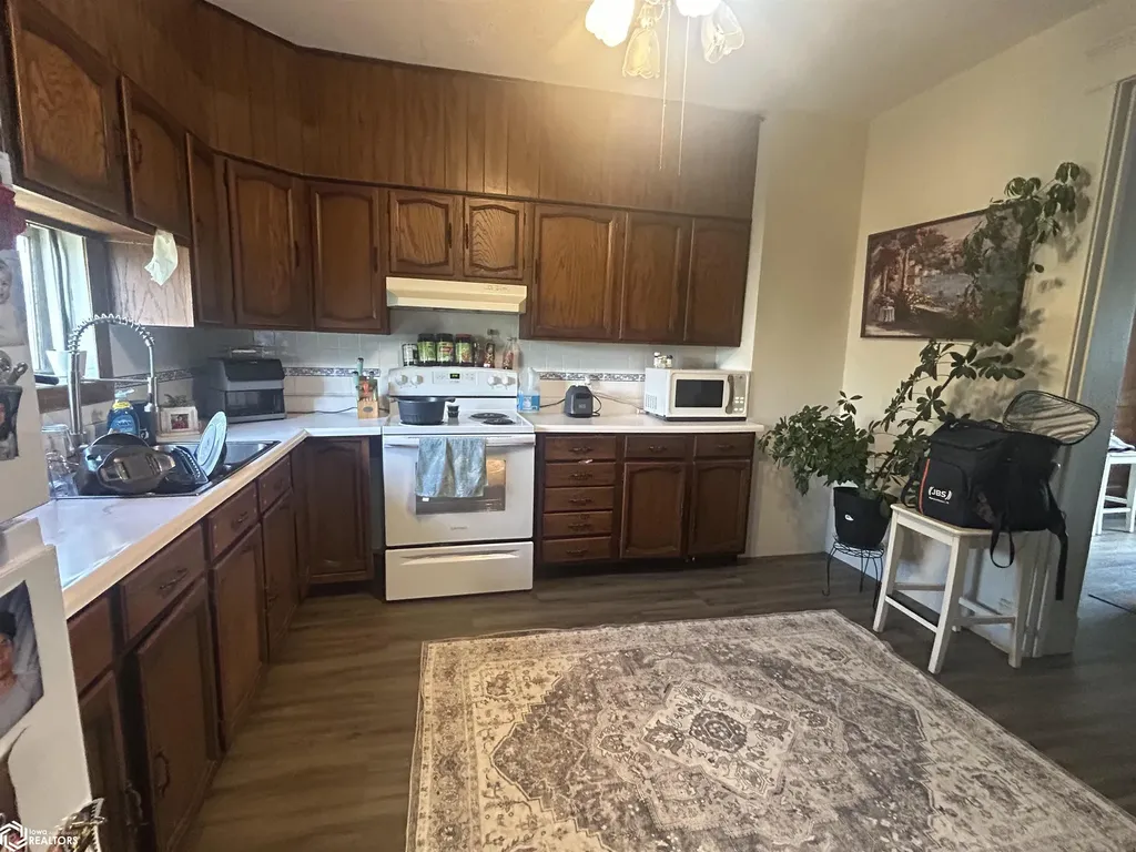 104 S 12th Street Marshalltown IA 50158