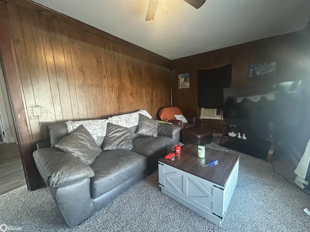 104 S 12th Street Marshalltown IA 50158