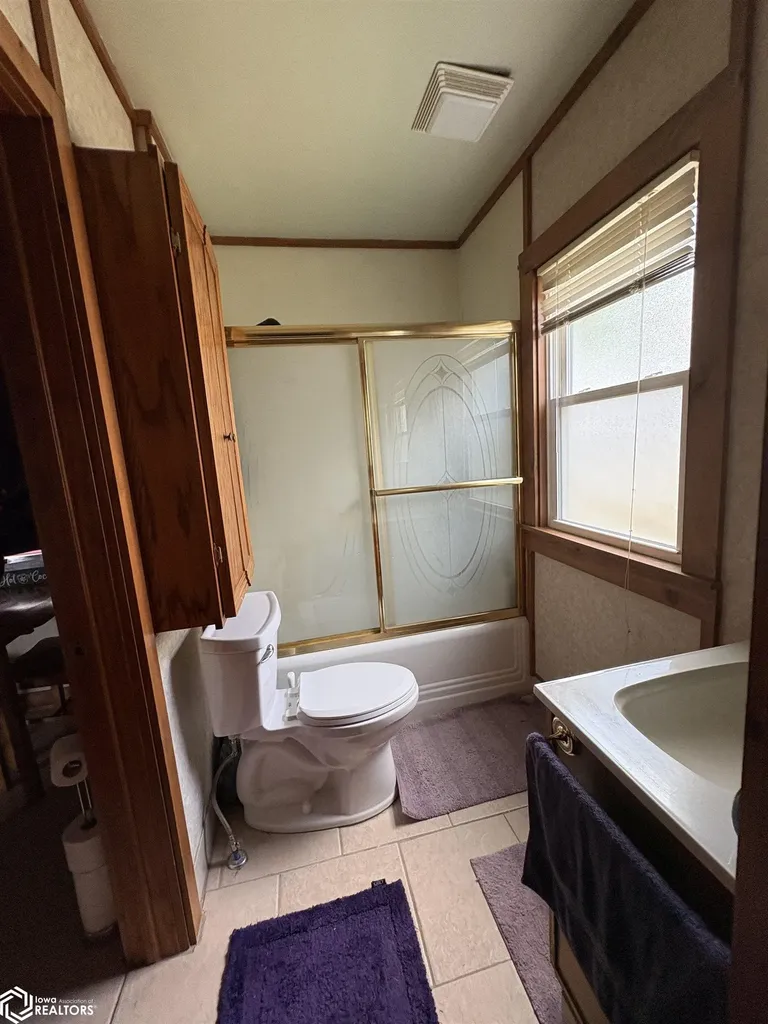 230 S Indiana Avenue Mason City IA 50428