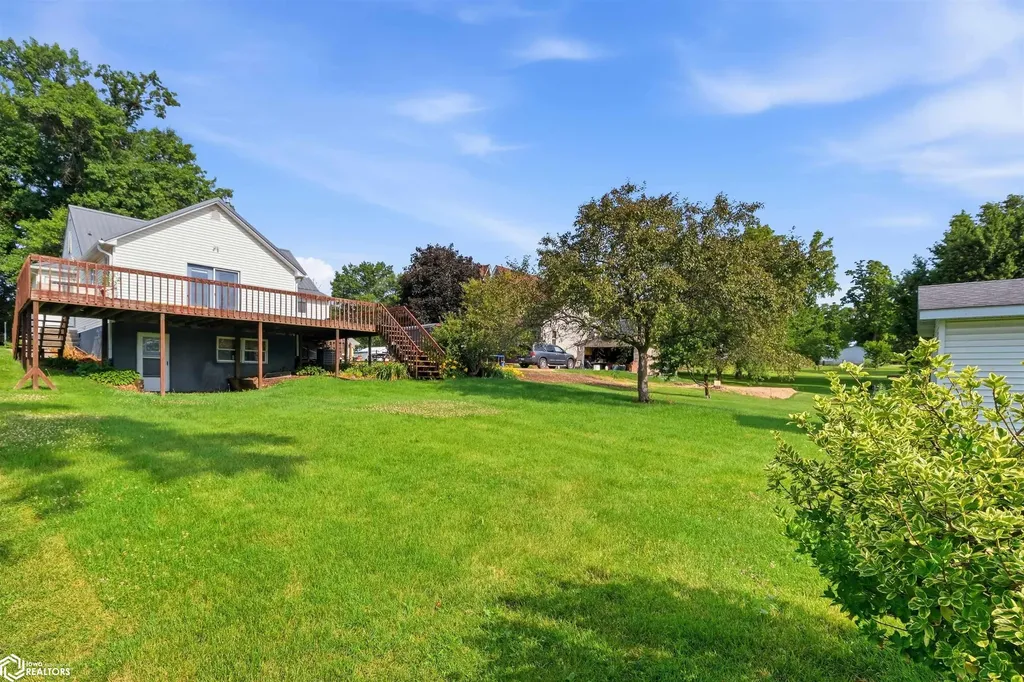 1102 Siegel Street Tama IA 52339