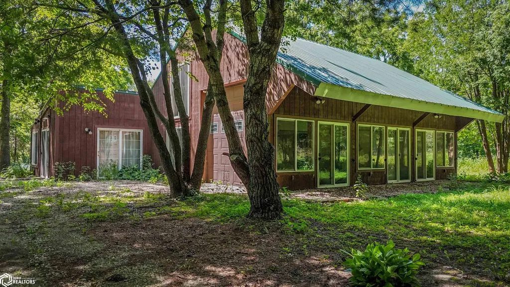 1006 Irish Lane Mount Vernon IA 52314