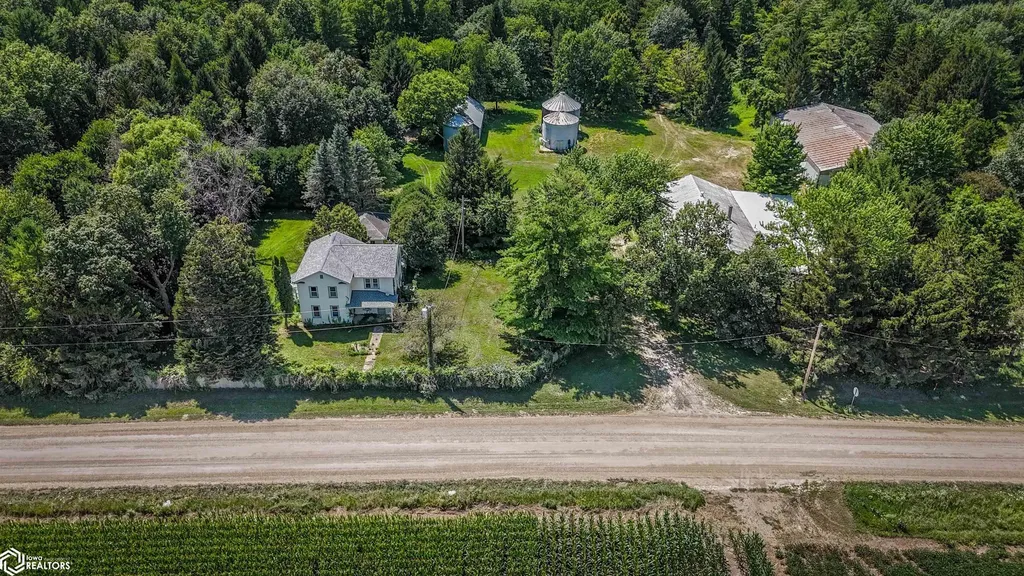 1000 Irish Lane Mount Vernon IA 52314