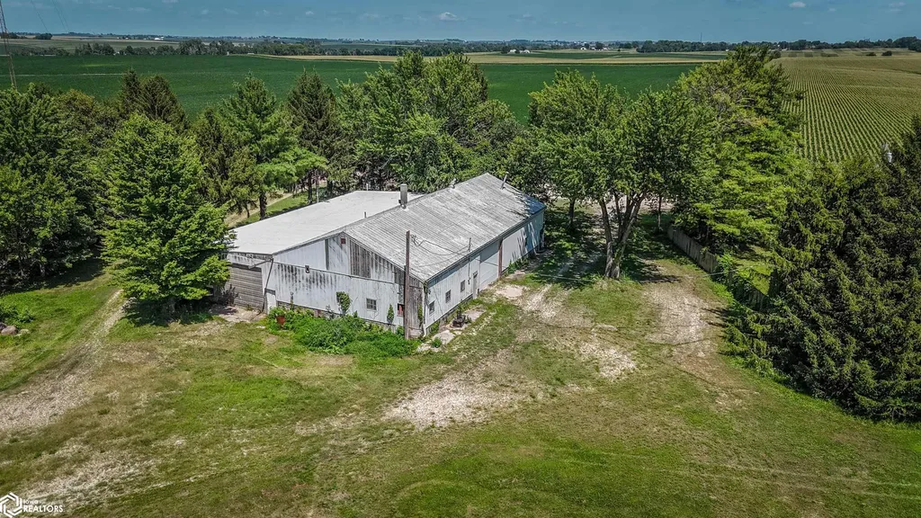 1000 Irish Lane Mount Vernon IA 52314