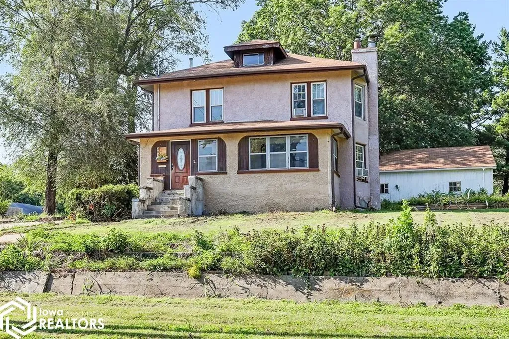 401 K Avenue E Oskaloosa IA 52577