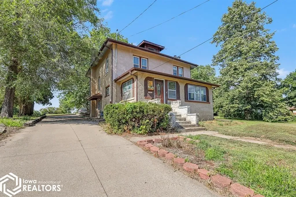 401 K Avenue E Oskaloosa IA 52577