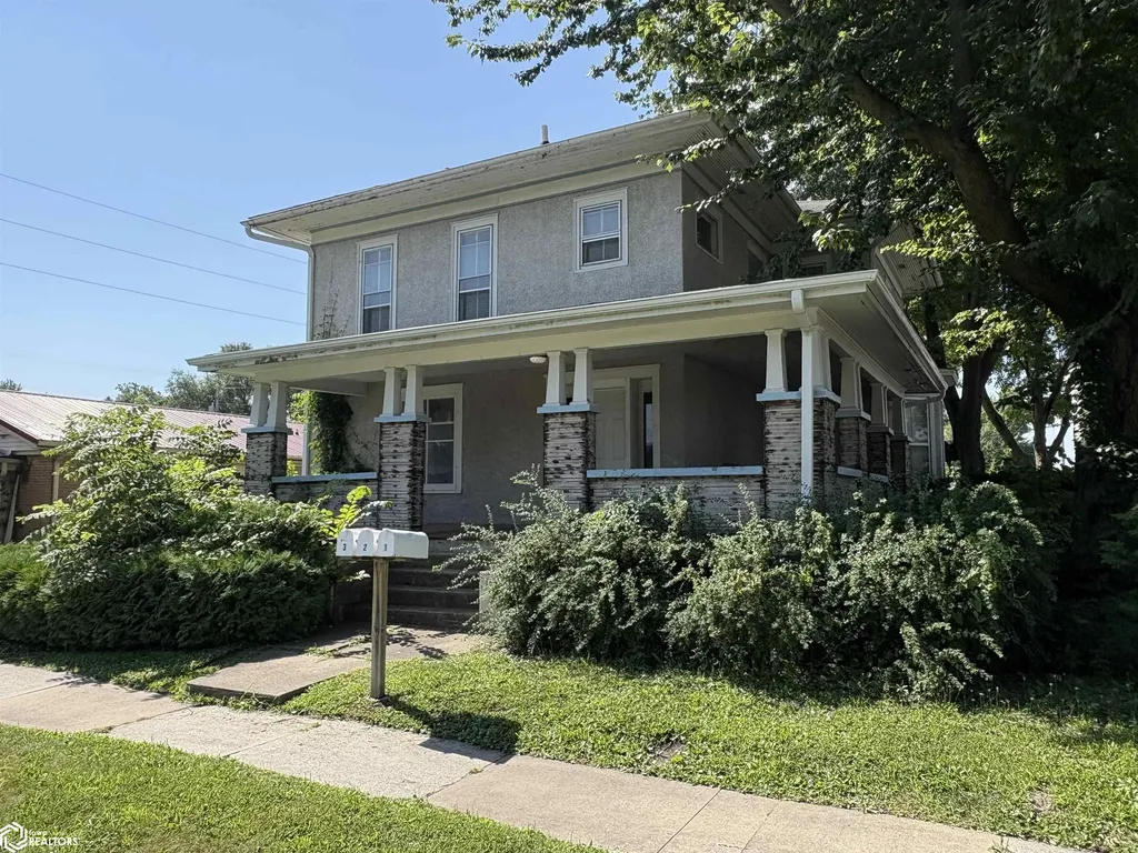 200 E Briggs Fairfield IA 52556