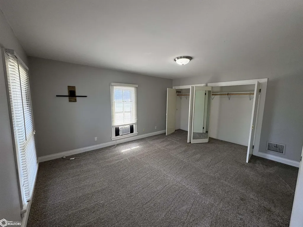 200 E Briggs Fairfield IA 52556