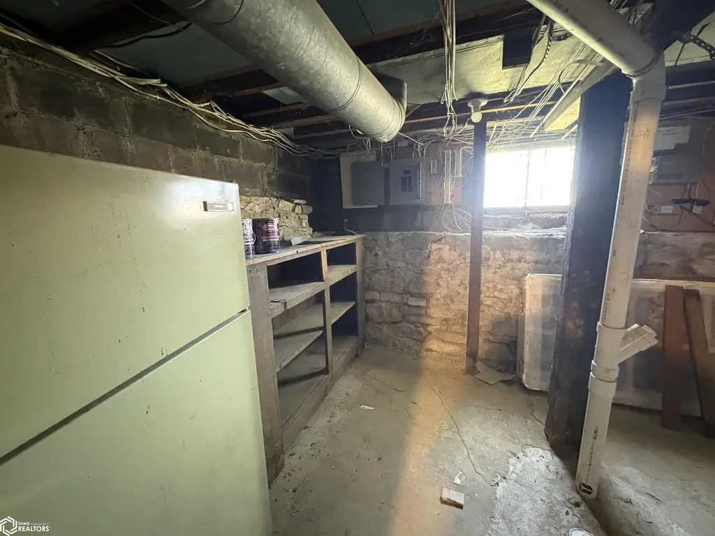200 E Briggs Fairfield IA 52556