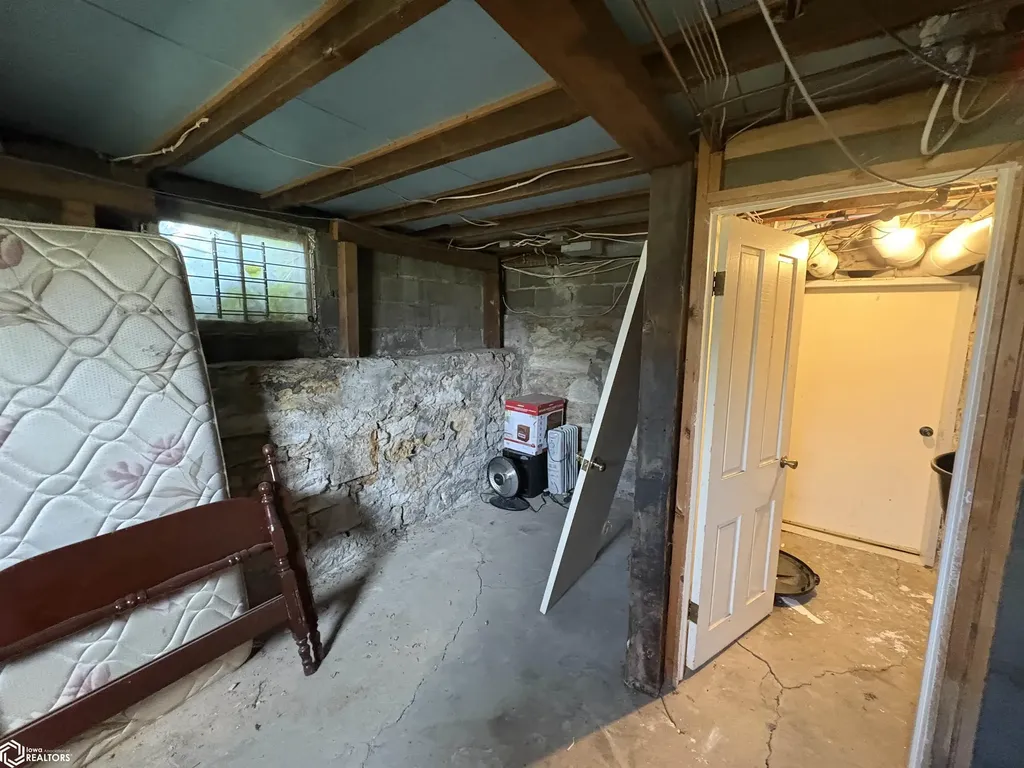 200 E Briggs Fairfield IA 52556
