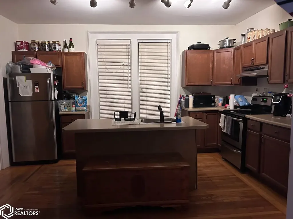 200 E Briggs Fairfield IA 52556