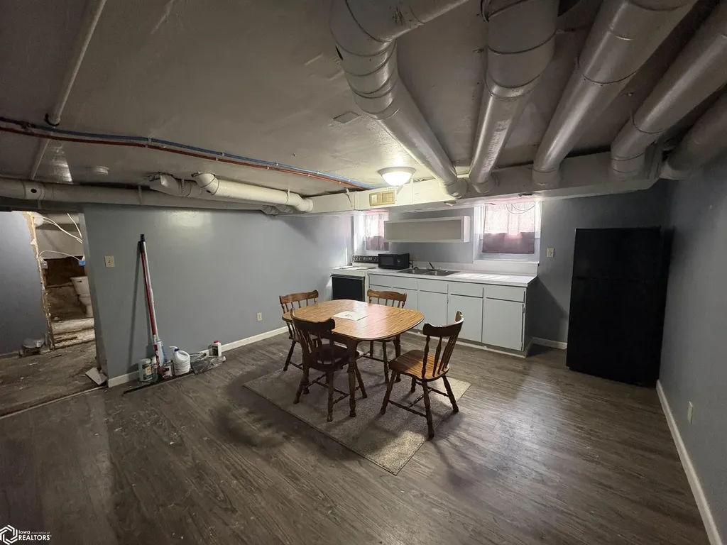 200 E Briggs Fairfield IA 52556
