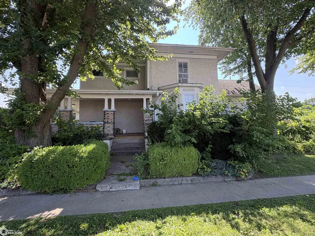 200 E Briggs Fairfield IA 52556